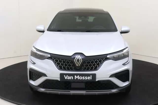 Renault Arkana (2024) thumbnail 6