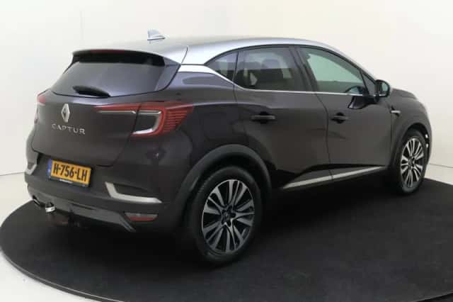 Renault Captur (2020) thumbnail 4