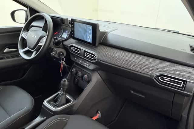 Dacia Sandero (2023) thumbnail 5