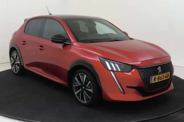 Peugeot 208 (2022) thumbnail 2