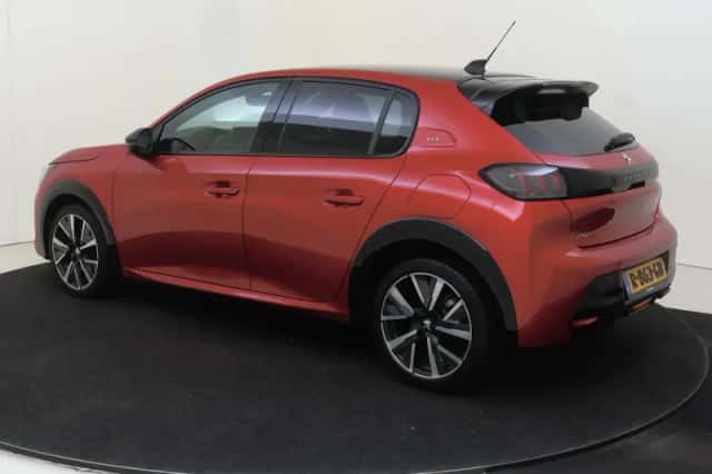Peugeot 208 (2022) thumbnail 3