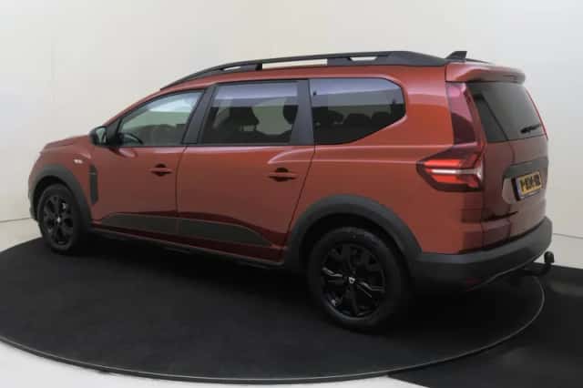 Dacia Jogger (2022) thumbnail 3