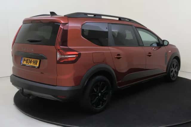 Dacia Jogger (2022) thumbnail 4