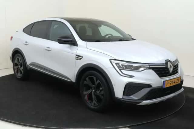 Renault Arkana (2022) thumbnail 2