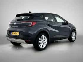 Renault Captur (2022) thumbnail 4