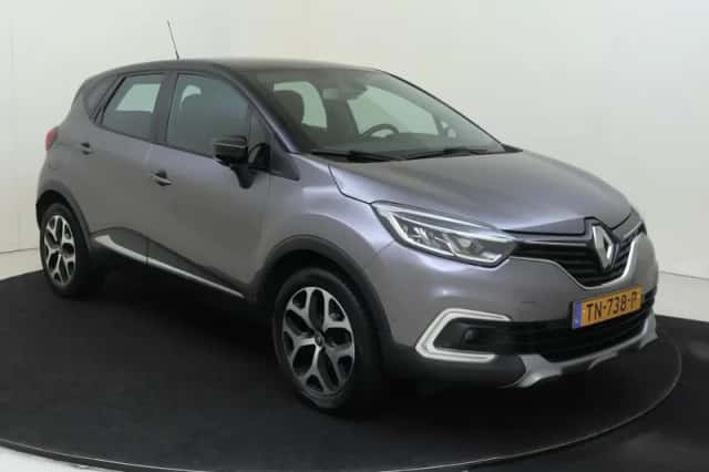 Renault Captur (2018) thumbnail 2