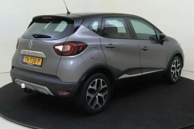 Renault Captur (2018) thumbnail 4