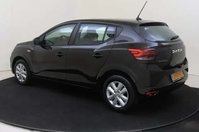 Dacia Sandero (2024) thumbnail 3