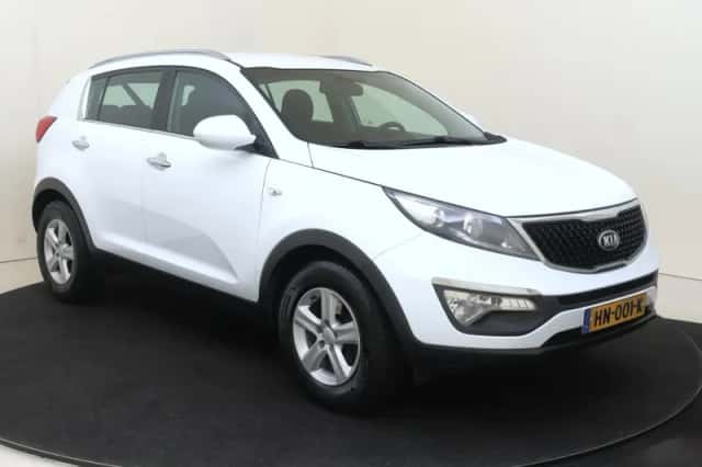 Kia Sportage (2016) thumbnail 1