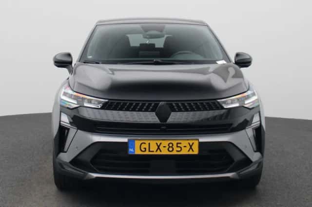 Renault Captur (2024) thumbnail 3