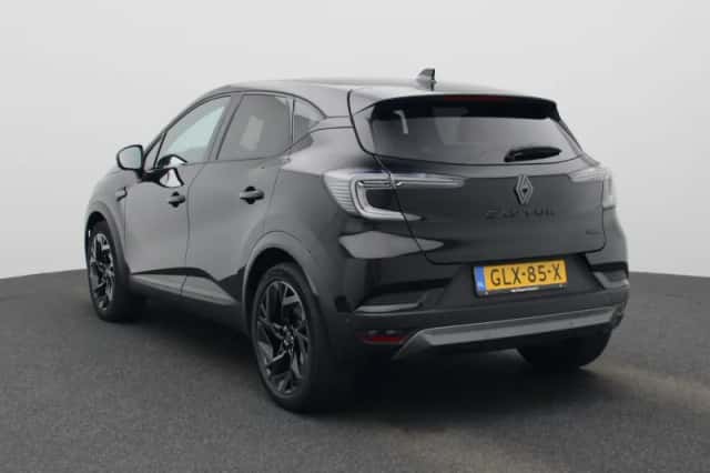 Renault Captur (2024) thumbnail 2