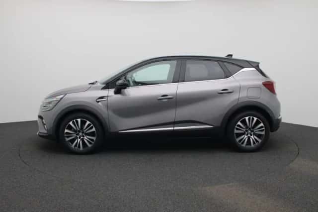 Renault Captur (2021) thumbnail 4