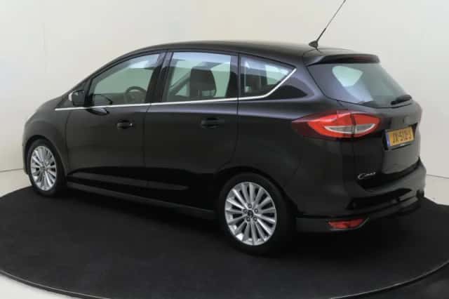 Ford C-Max (2016) thumbnail 3