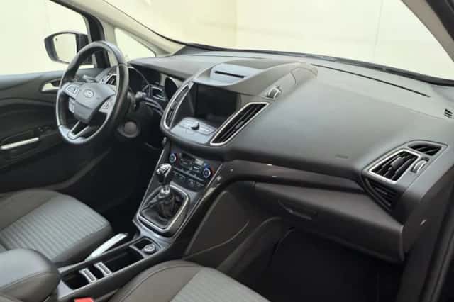 Ford C-Max (2016) thumbnail 5