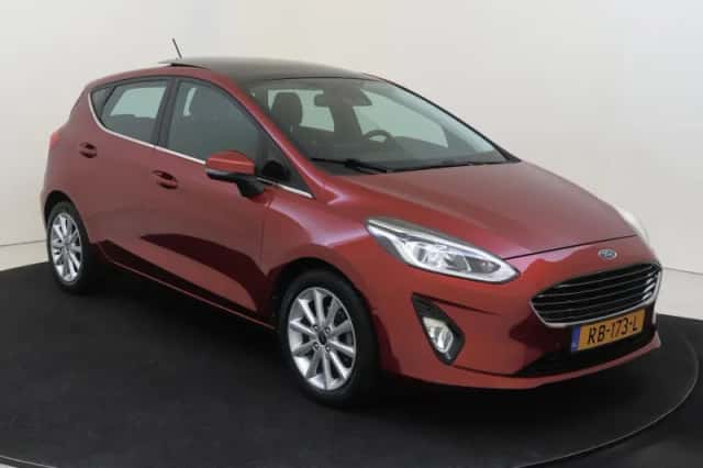 Ford Fiesta (2017) thumbnail 2