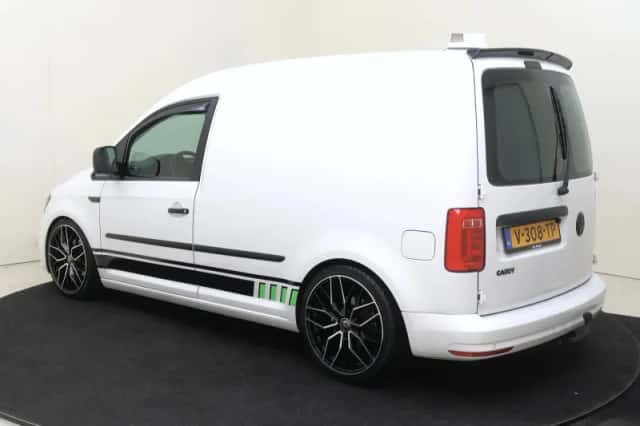 Volkswagen Caddy (2019) thumbnail 3