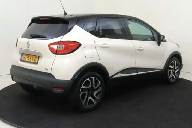 Renault Captur (2016) thumbnail 4