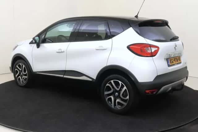 Renault Captur (2016) thumbnail 3