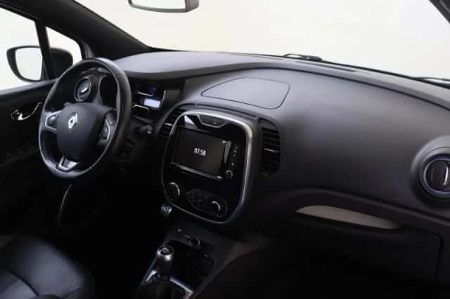 Renault Captur (2016) thumbnail 5