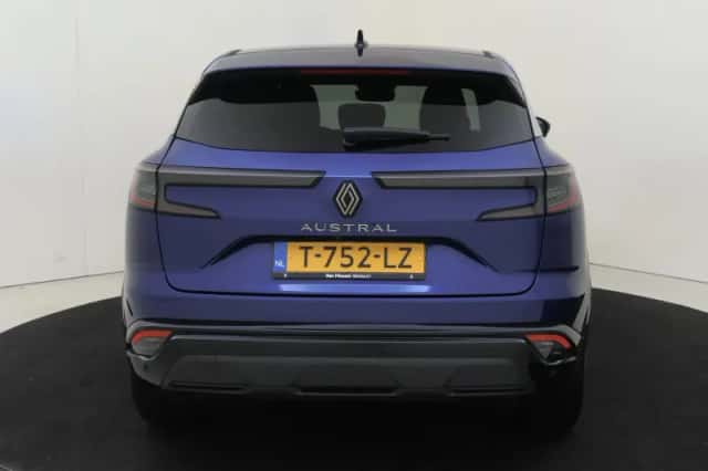 Renault Austral (2023) thumbnail 6
