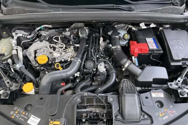 Renault Captur (2021) thumbnail 5