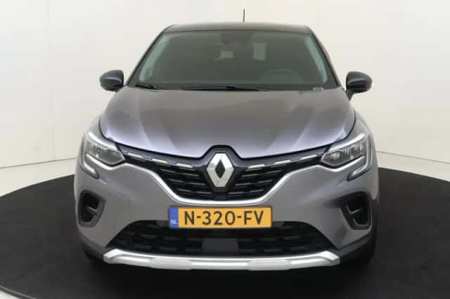 Renault Captur (2021) thumbnail 6