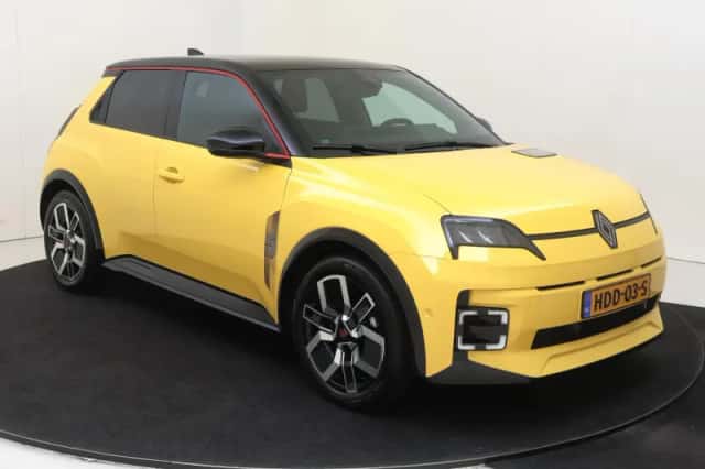 Renault 5 (2025) thumbnail 2