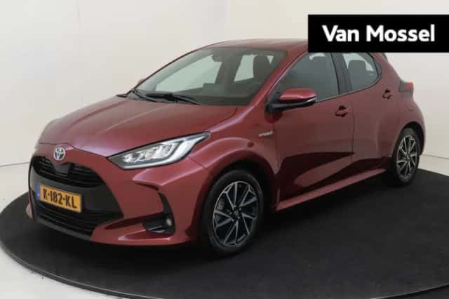 Toyota Yaris (2021) thumbnail 1