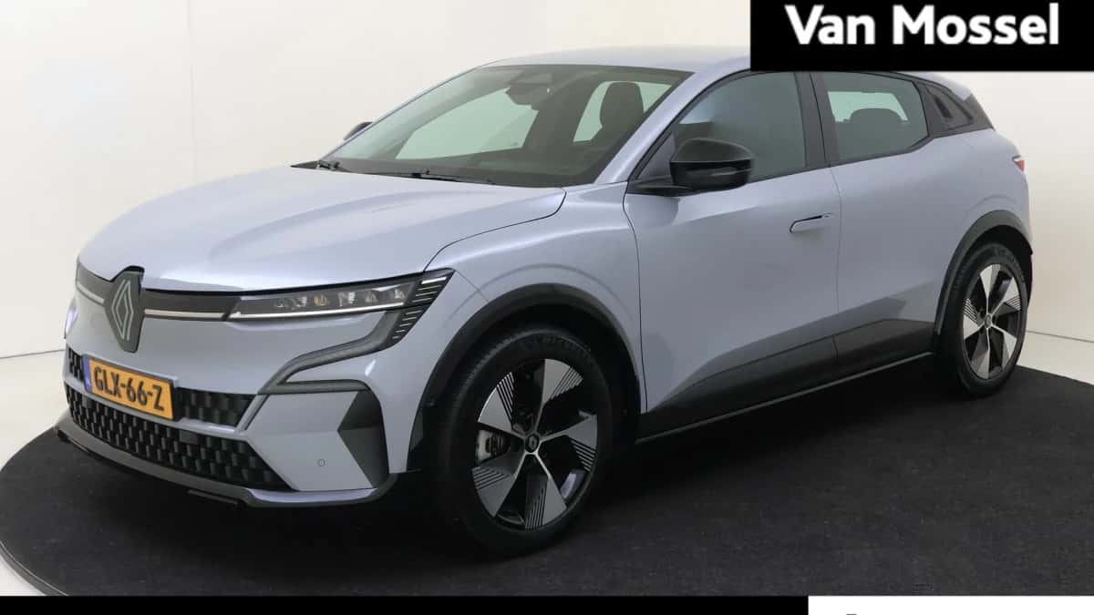 Renault Mégane E-Tech (2025) — foto 1