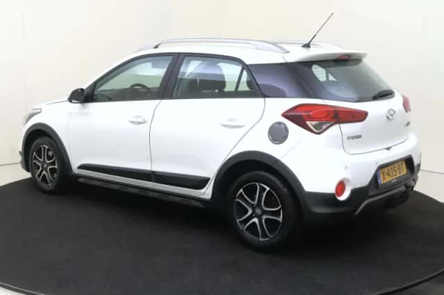 Hyundai i20 (2018) thumbnail 3