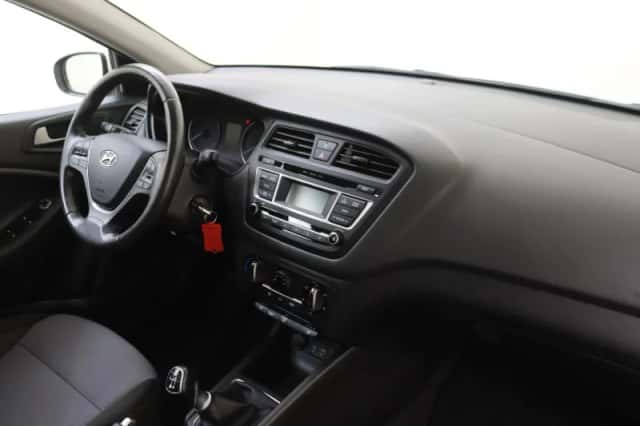 Hyundai i20 (2018) thumbnail 5
