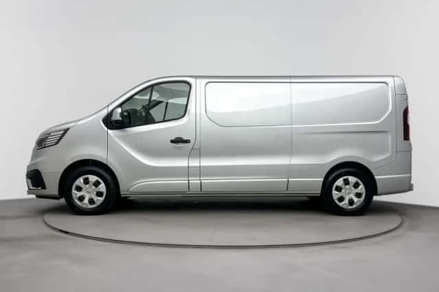 Renault Trafic (2025) thumbnail 2