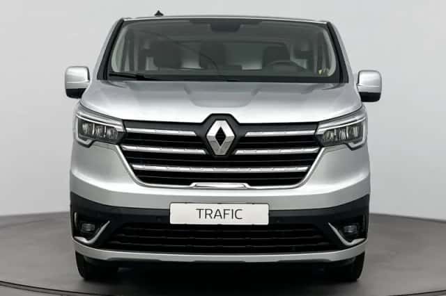 Renault Trafic (2025) thumbnail 4