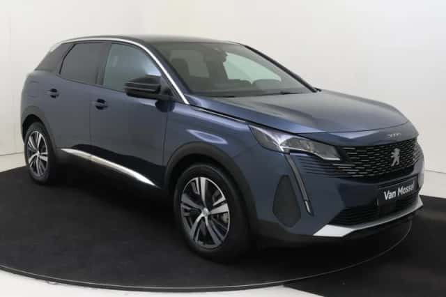 Peugeot 3008 (2024) thumbnail 2