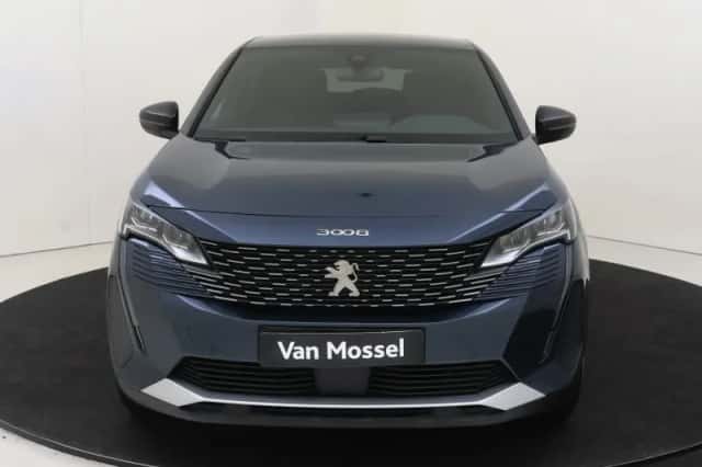 Peugeot 3008 (2024) thumbnail 6
