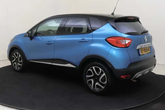 Renault Captur (2016) thumbnail 3