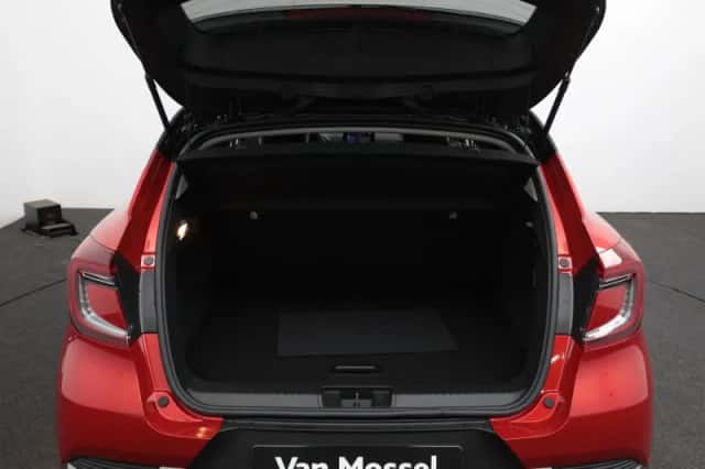 Renault Captur (2025) thumbnail 4