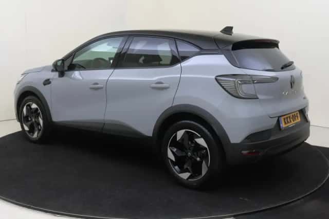 Renault Captur (2025) thumbnail 3