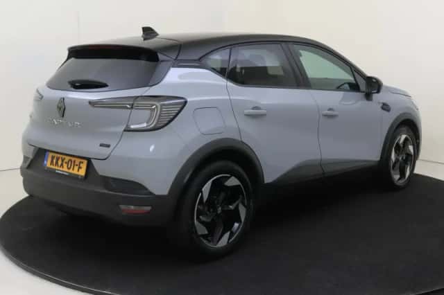 Renault Captur (2025) thumbnail 4