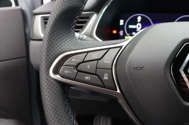 Renault Captur (2025) thumbnail 6