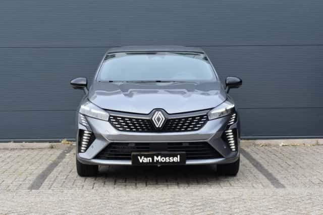 Renault Clio (2025) thumbnail 2