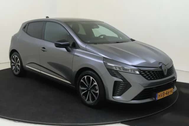 Renault Clio (2025) thumbnail 2
