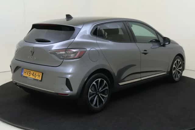 Renault Clio (2025) thumbnail 4