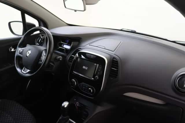 Renault Captur (2019) thumbnail 5