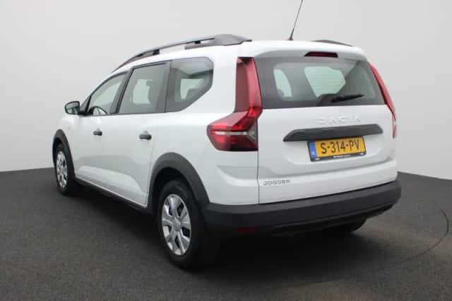 Dacia Jogger (2023) thumbnail 2