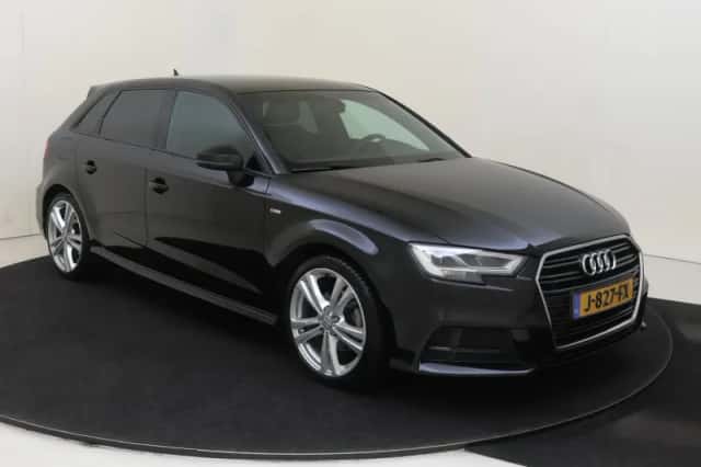 Audi A3 (2019) thumbnail 2