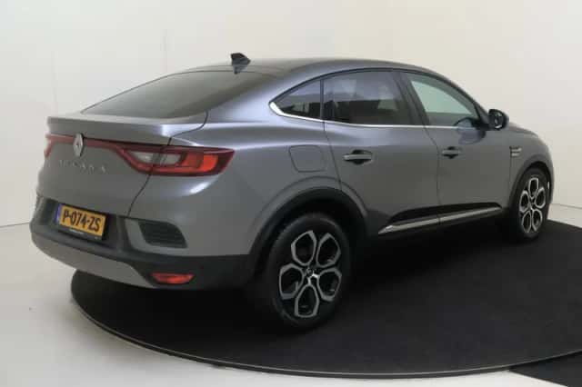 Renault Arkana (2022) thumbnail 4