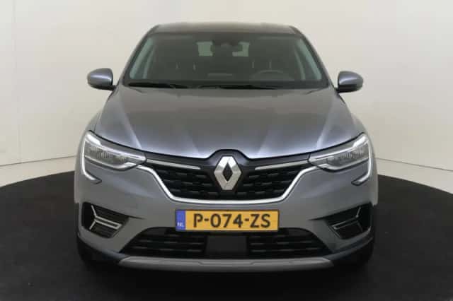 Renault Arkana (2022) thumbnail 6
