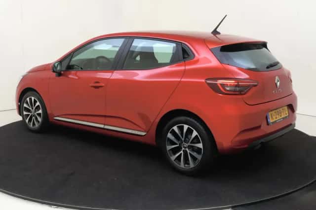 Renault Clio (2021) thumbnail 6