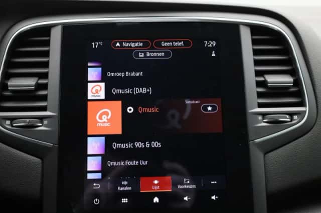 Renault Mégane E-Tech (2023) thumbnail 22